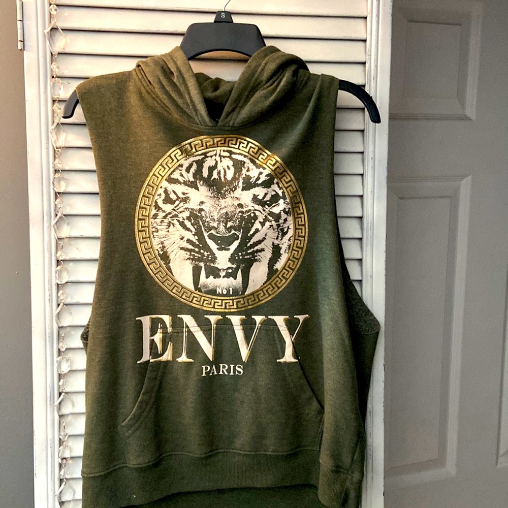 Forever 21 size L juniors sleeveless hoodie